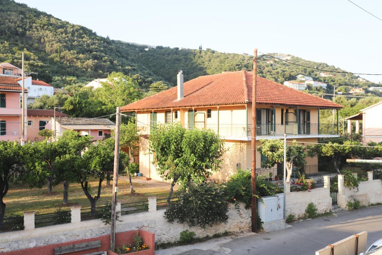 Cosy Budget Rooms To Rent In Ipsos Corfu Exterior photo