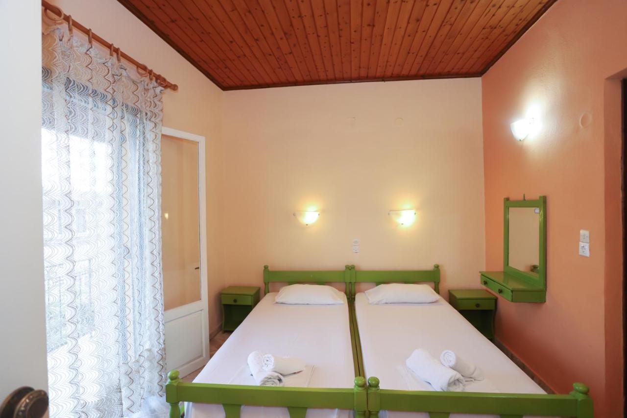 Cosy Budget Rooms To Rent In Ipsos Corfu Exterior photo