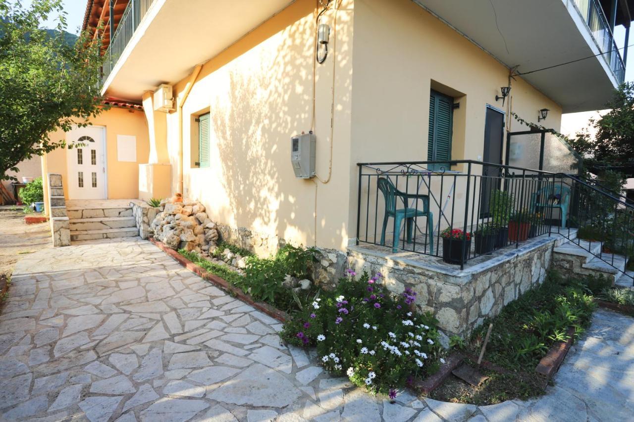 Cosy Budget Rooms To Rent In Ipsos Corfu Exterior photo