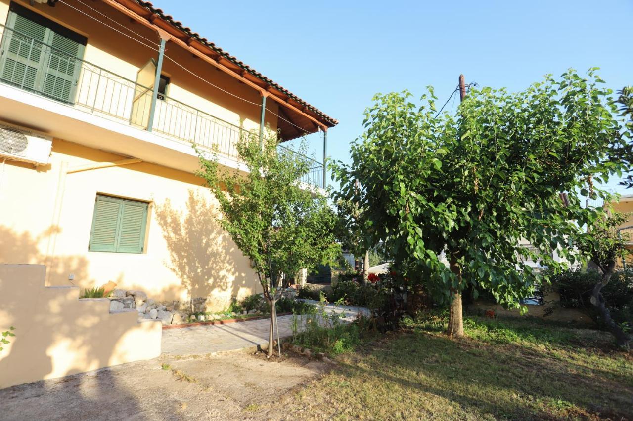 Cosy Budget Rooms To Rent In Ipsos Corfu Exterior photo